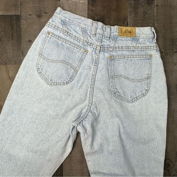 Vintage Lee Jeans High Waisted Relaxed Fit size 12 petite - Picture 7 of 9